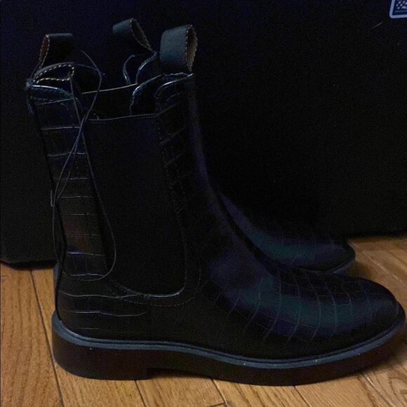 H&M Black Croc-Embossed Boots - Picture 1 of 3